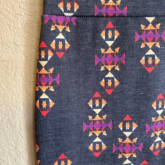 Gray Aztec Printed Mini Pencil Skirt, Size Small - Picture 2 of 5